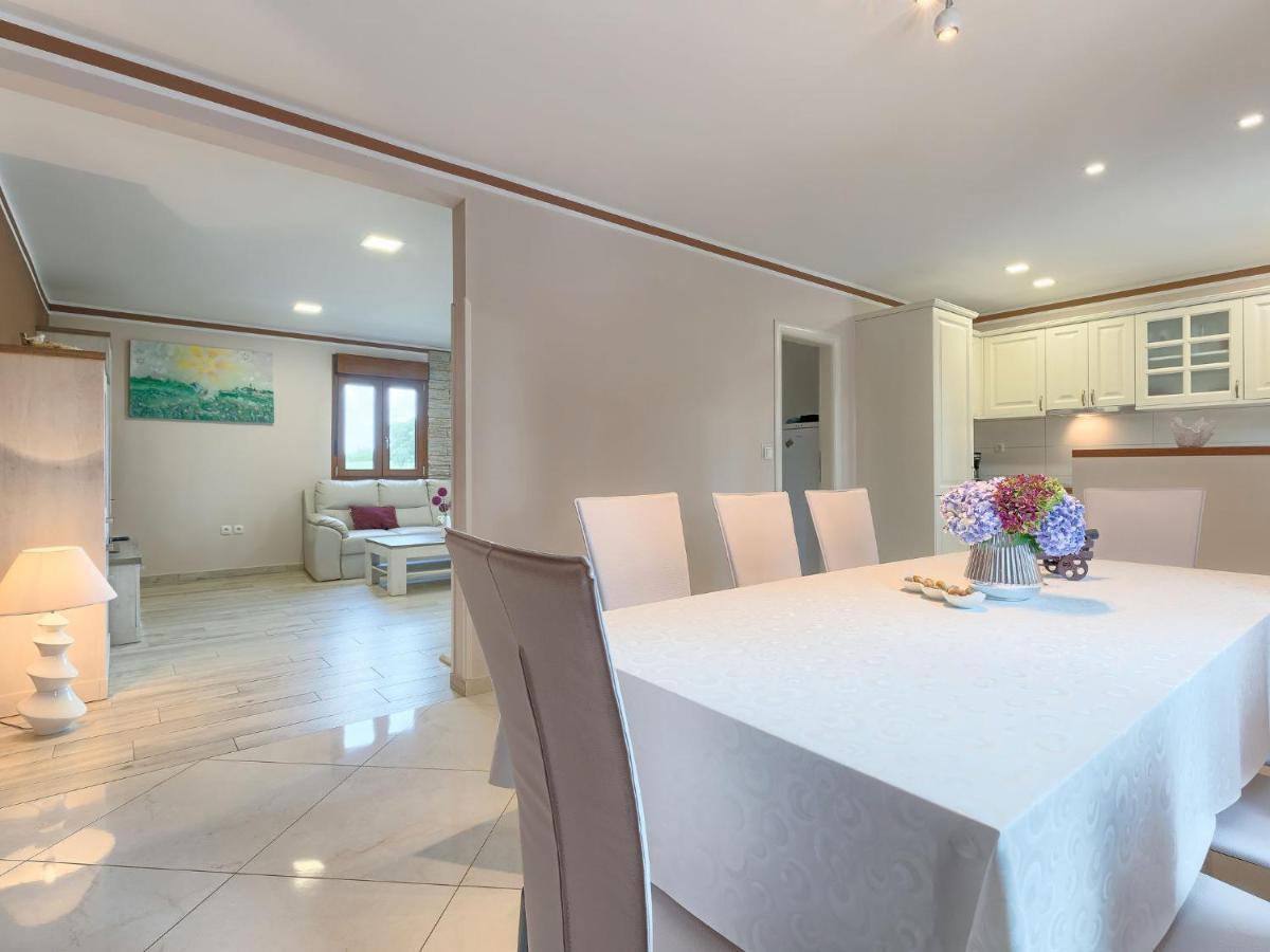 Holiday Home Villa Aniva By Interhome Žminj Exteriör bild